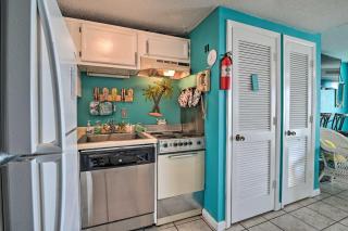 Lovely Resort Studio with Balcony and Ocean Views - Myrtle Beach - 4