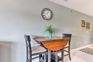 Large Balcony with View Lakefront Osage Beach Condo - Osage Beach - 4