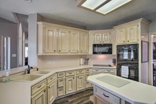 Grills and Boat Dock Comfy Cove on Lake Conroe - 1