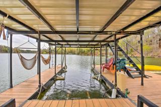 Lakefront Lavonia Cottage with 2-Story Dock! - Lavonia - 9