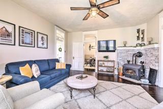 Lush, Modern Farmhouse with Mtn Views and Sunroom - Edinburg - 9