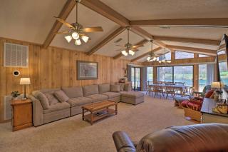 Scenic Riverview Getaway with Screened Porch! - Norfork - 8