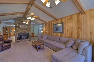 Scenic Riverview Getaway with Screened Porch! - Norfork - 7