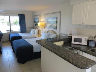 Sand Castle Motel - Daytona Beach Shores - 2