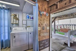 half Mi to Beach Canal-Front Galveston Home! - Galveston - 3