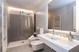 Palazzo Miracoli Apartments - Venice - 3