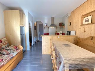 Joli chalet 60m2 proche du centre. parking. balcon - Cauterets - 0