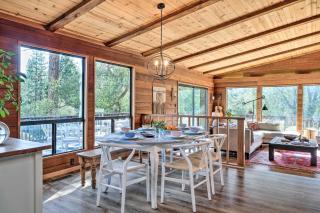 Groveland Cabin with Outdoor Perks and Game Room - Groveland - 1