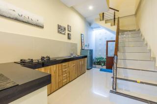 Villa Hitam Putih Legian Bali - Seminyak - 6