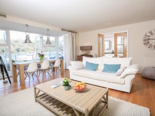 Quayside, Dart Marina - 6