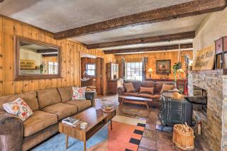 Lake Cabin with King Bed, Foodie Kitchen, and Views - Twin Lakes - 2