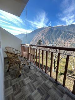 Sarthak Home Stay, Beautiful Valley view of Mountain - 6