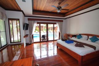 Blue Diamond Resort - 5