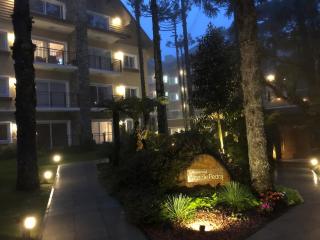 Excelente apartamento em Gramado/RS no Condomínio Casa de Pedra - Gramado - 7