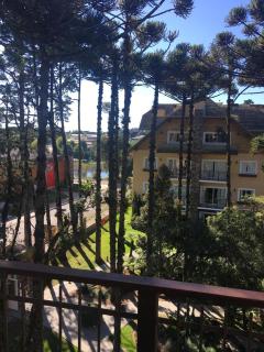 Excelente apartamento em Gramado/RS no Condomínio Casa de Pedra - Gramado - 8