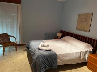 Villa sobre el mar con acceso a la playa , ideal para familias y grupos - 1