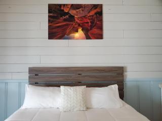 Hollywood Gardens Inn & Suites - Hollywood - 3