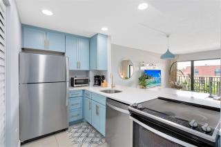Chateau by the Sea - Cocoa Beach - 6