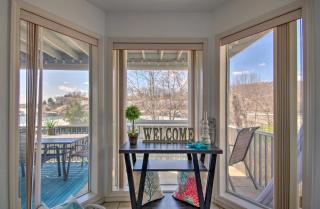 Lake of the Ozarks Views, Patio Regatta Bay Condo - Four Seasons - 7