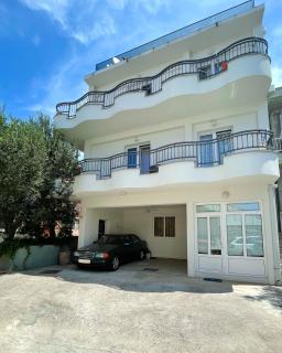 Villa ARINA - Tučepi - 0