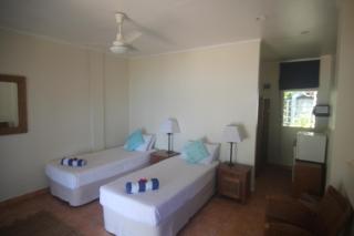 Tongan Beach Resort - 4