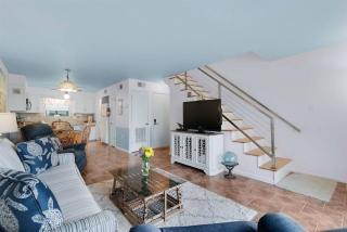 Beach Walk 18 - Newly updated, Just across the street from the Beach! - Gulf Shores - 6