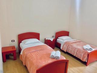 HOTEL RESTORANT VIKTORIA - Gjirokastër - 3