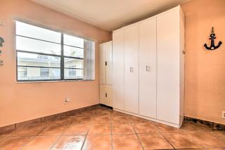 Walk to Beach Pet-Friendly Hollywood Oasis! - 5