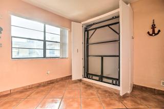 Walk to Beach Pet-Friendly Hollywood Oasis! - 4