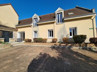 Maison de vacances avec grande piscine et tennis, proche du Zoo de Beauval et des Châteaux de la Loire - FR-1-591-47 - Villentrois - 0