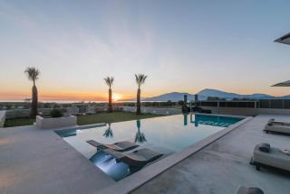 Grand Sea View Luxury Villa - Kalamaki - 4
