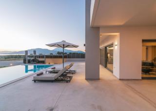 Grand Sea View Luxury Villa - Kalamaki - 6