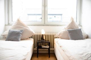 - NEU - Sweet Home, Parkplatz, Netflix - Bad Salzuflen - 1