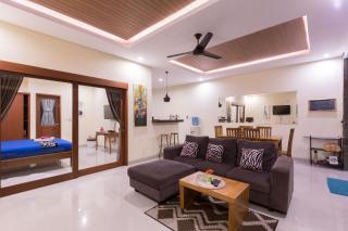 Villa Hitam Putih Legian Bali - 7