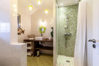 Villa tout confort - Piscine - Montagnes - Lac - Parking - 2