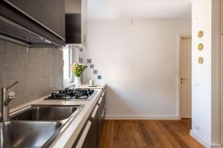 Vittorio Emanuele apartment with terrace by Wonderful Italy - 4