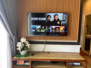 De Lavelle Suites @ Timur Bay SeaFront Residence - 5