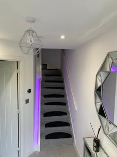 A BYK luxury modern home that sleeps 2 - 8 people - Horndon on the Hill - 6