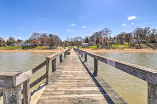 Family-Friendly Cottage, Walk to the Beach! - 8