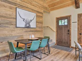 Woodsy Retreat: Modern Mi-Wuk Village Cabin! - 4