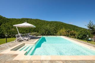 Country house with pool and outbuilding Fivizzano by VacaVilla - 8