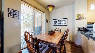Solstice 11 Amazing Location on Golf Course, Heated Garage, Private Washer Dryer condo - Mammoth Lakes - 9