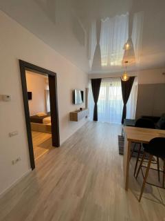 Mirage Sea Breeze Apartment - 8