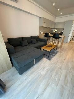 Mirage Sea Breeze Apartment - 6