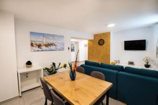 SplitLux Modern Apartment Split - 0