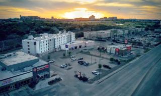 Aggieland Boutique Hotel - College Station - 7