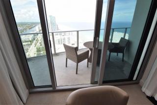 Lyfe-3308 - Hollywood - 7