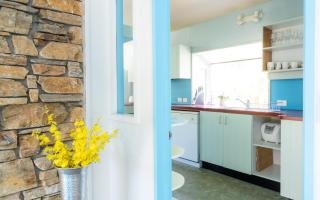 Central location spacious house and walk to town 3 minutes - 1