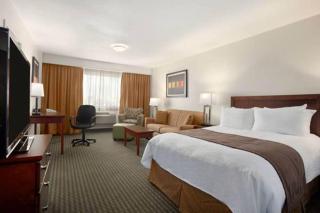 Travelodge Hotel by Wyndham Weyburn - Weyburn - 2