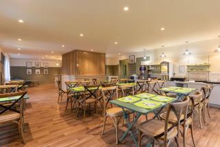 Sure Hotel by Best Western Plaisir - 9